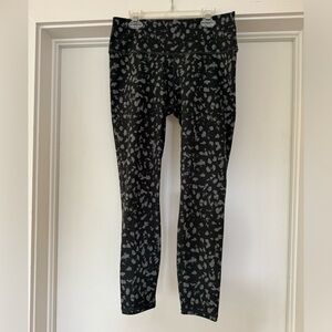 Varley black and gray spotted leggings sz Large